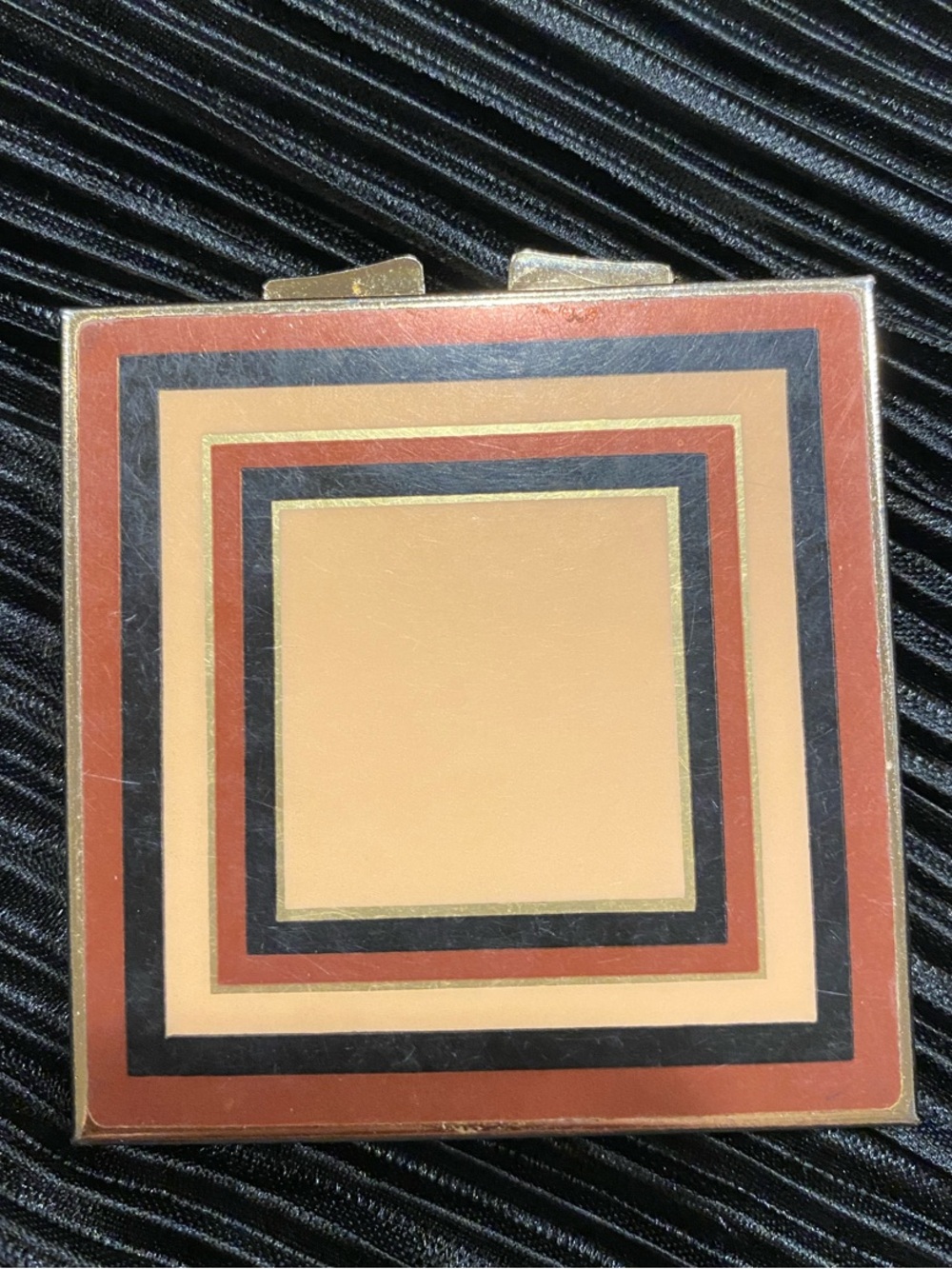 Retro Geometric Square Compact in Tan, Black & Rust